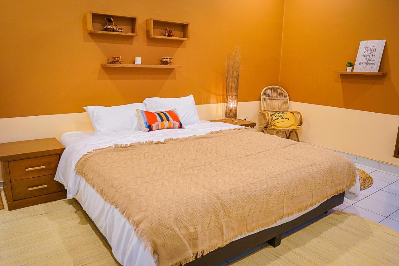 Bed and Breakfast Roemah Renjana Bandung Exterior foto