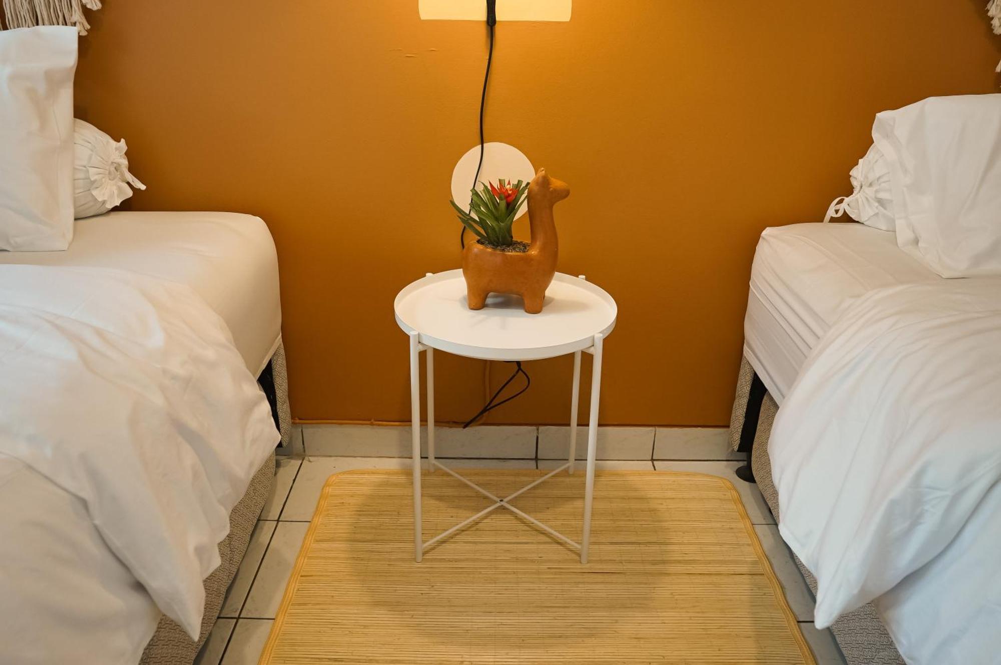 Bed and Breakfast Roemah Renjana Bandung Exterior foto