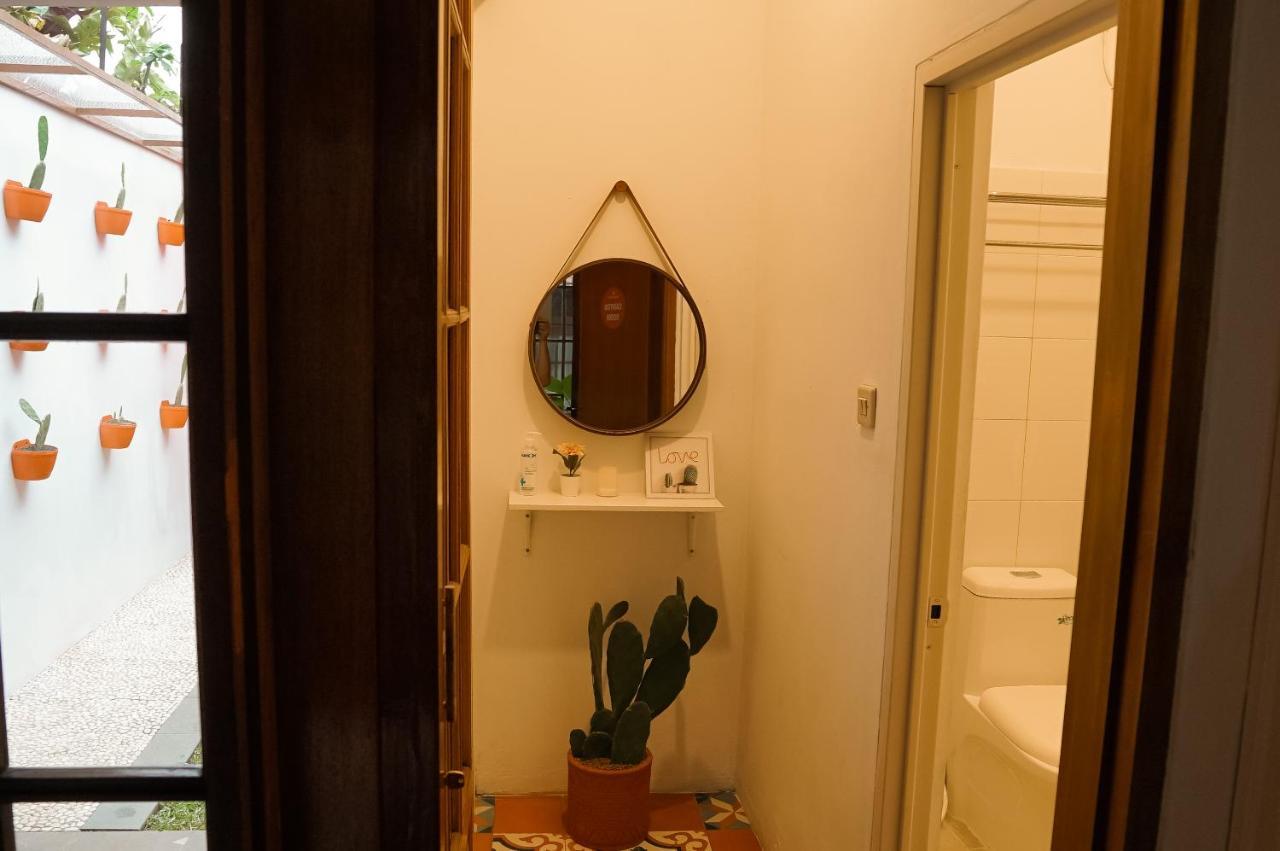 Bed and Breakfast Roemah Renjana Bandung Exterior foto