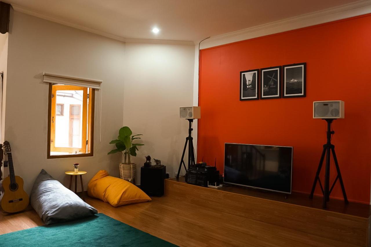 Bed and Breakfast Roemah Renjana Bandung Exterior foto