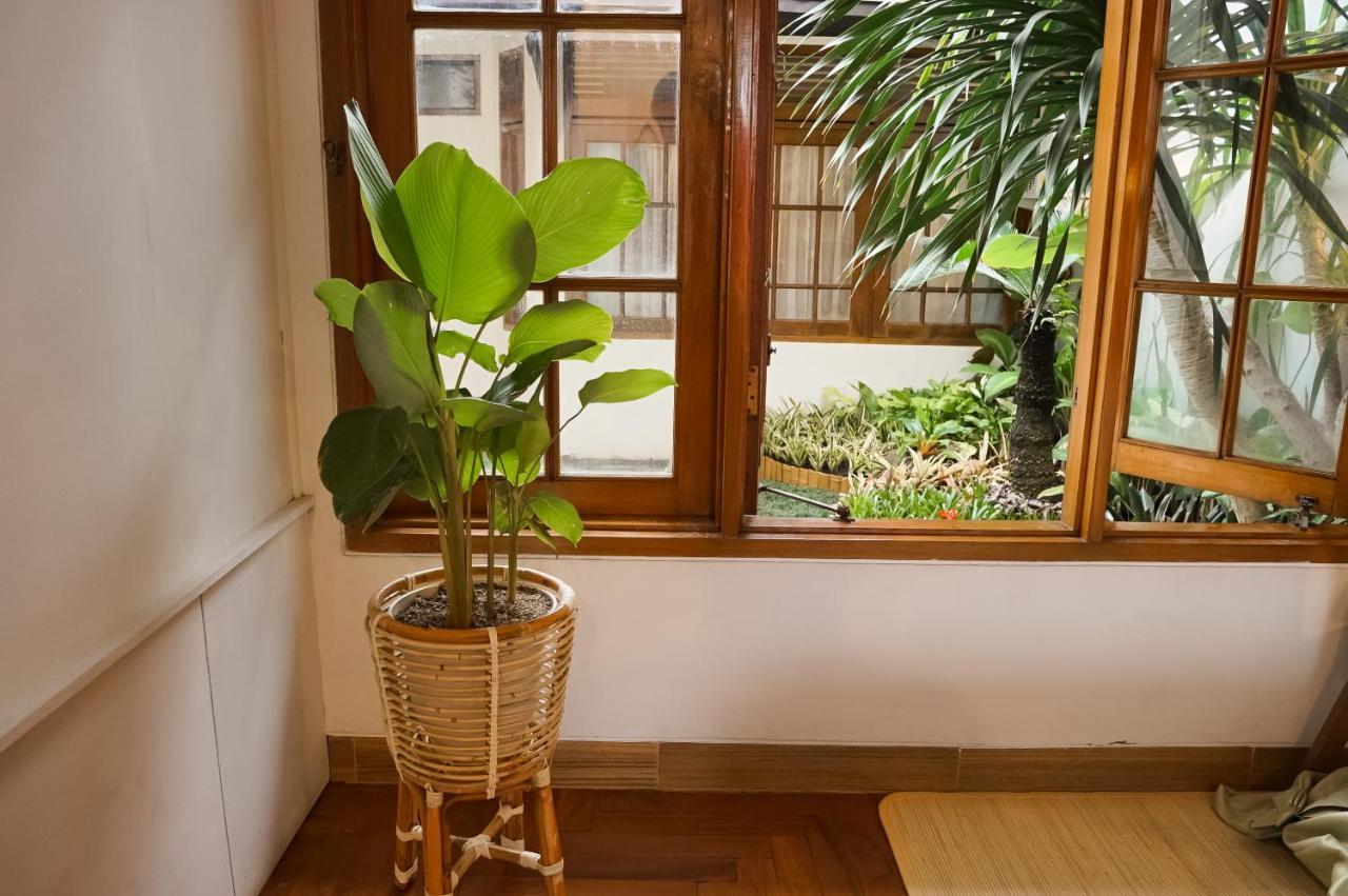 Bed and Breakfast Roemah Renjana Bandung Exterior foto
