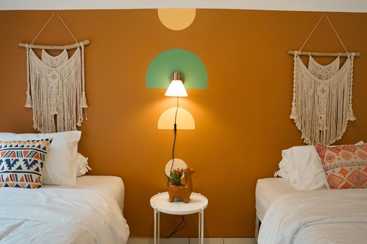 Bed and Breakfast Roemah Renjana Bandung Exterior foto