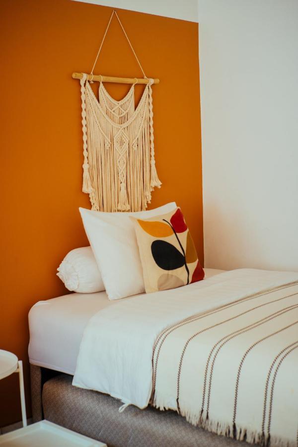 Bed and Breakfast Roemah Renjana Bandung Exterior foto