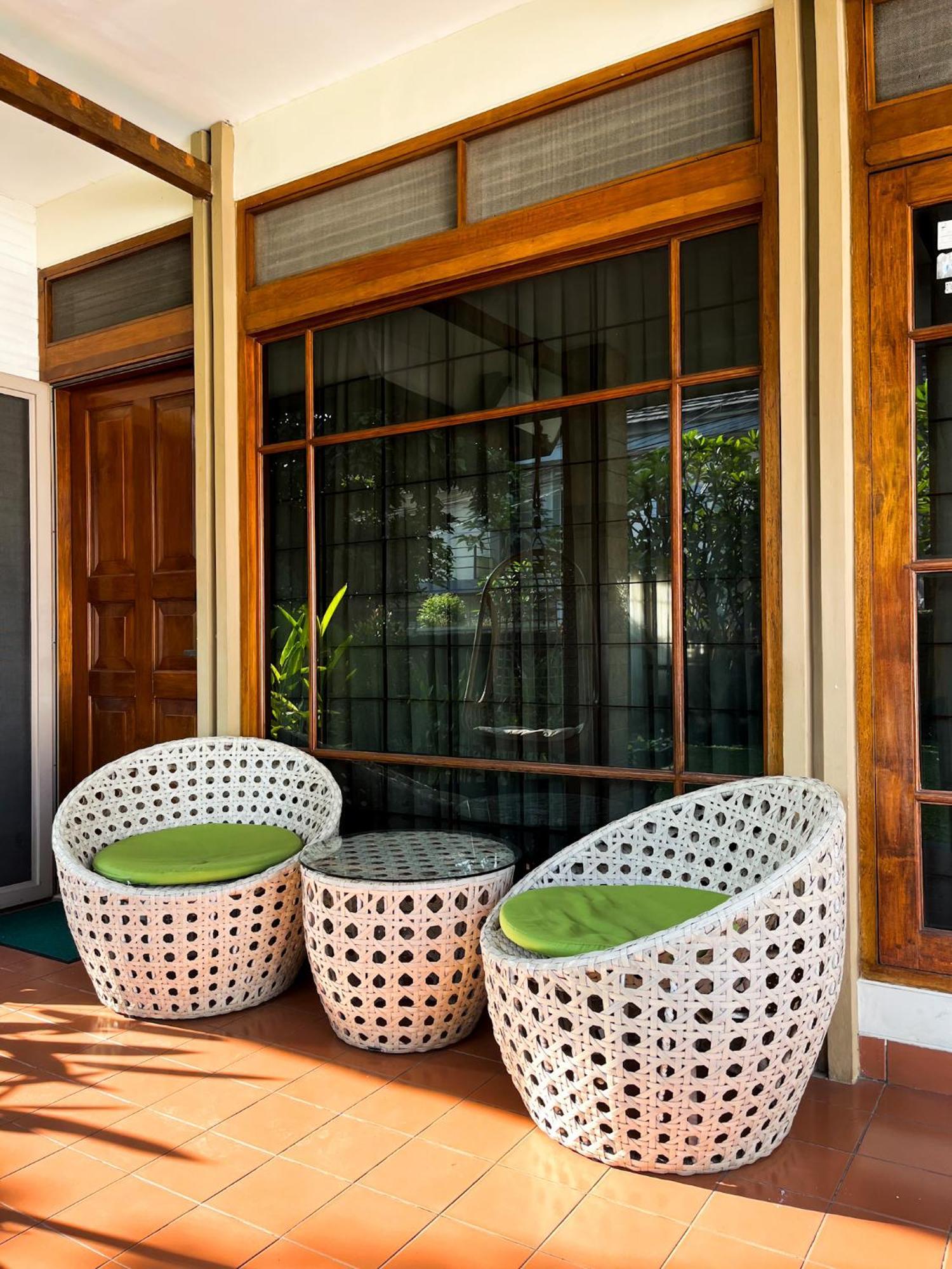 Bed and Breakfast Roemah Renjana Bandung Exterior foto